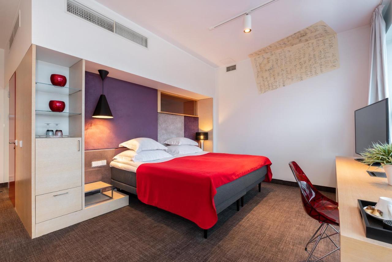 Art Hotel Pallas By Tartuhotels ภายนอก รูปภาพ