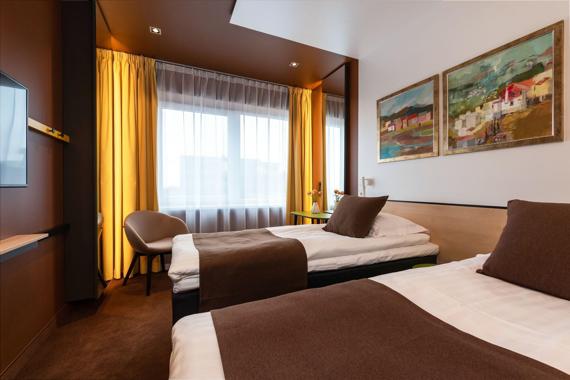 Art Hotel Pallas By Tartuhotels ภายนอก รูปภาพ